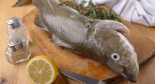 Cod dalam oven - resep ikan panggang paling enak dan orisinal